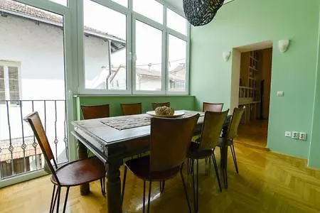 Old Town Luxury Maison *