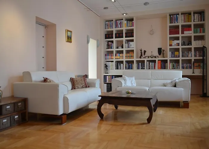 Old Town Luxury Maison Apartman